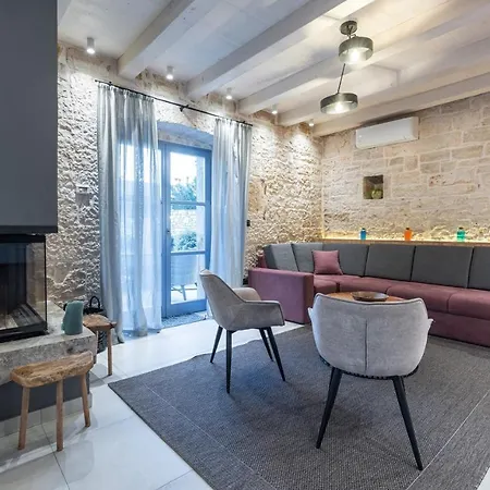 Pi With Heated Pool Villa *