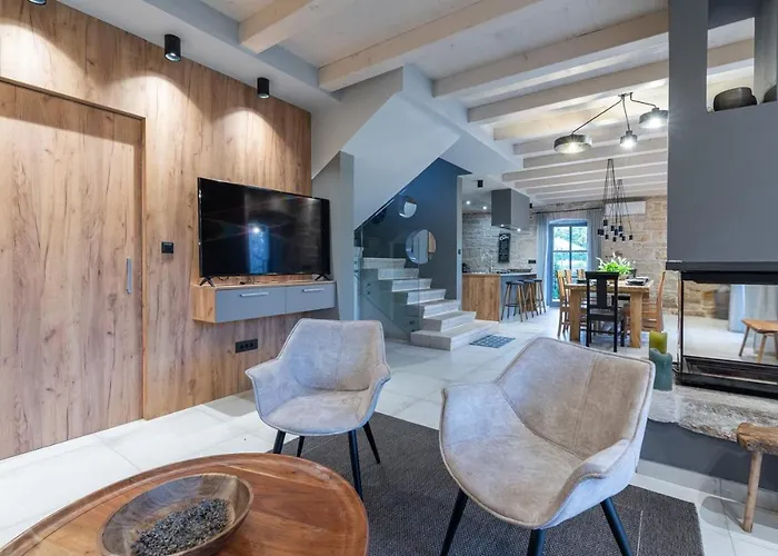 Pi With Heated Pool * Tinjan