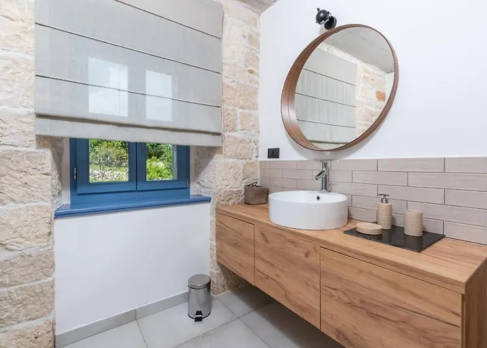 Vila Pi With Heated Pool *