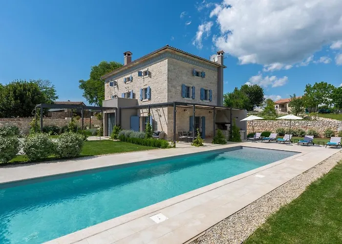 Pi With Heated Pool *