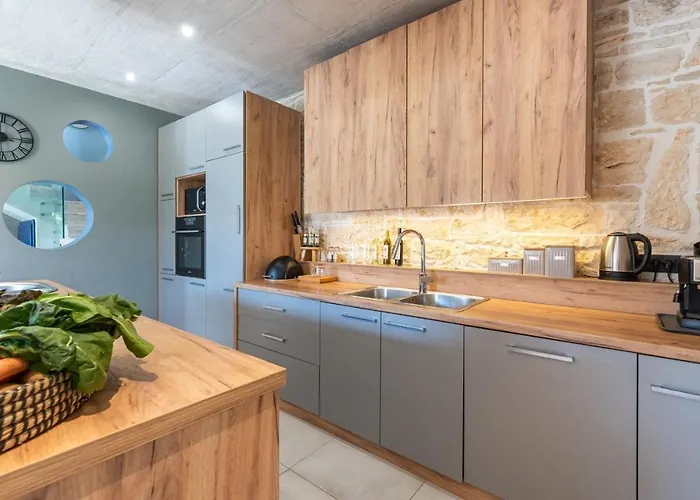 Pi With Heated Pool Villa *