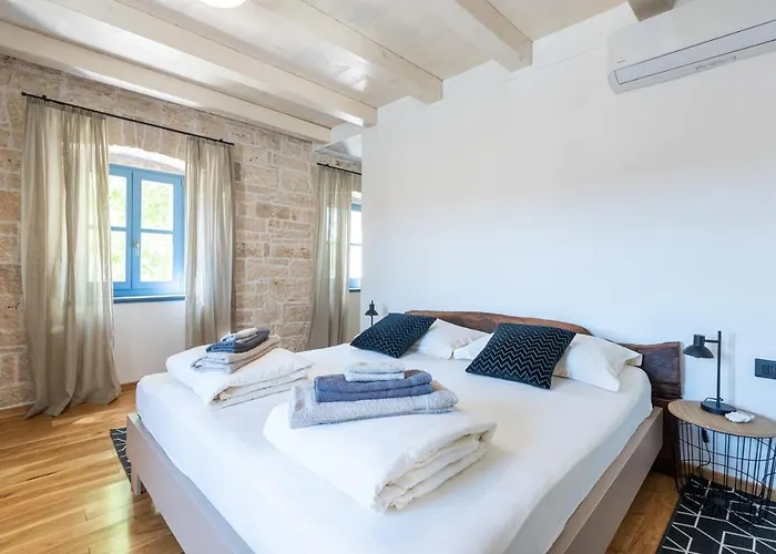 Vila Pi With Heated Pool *