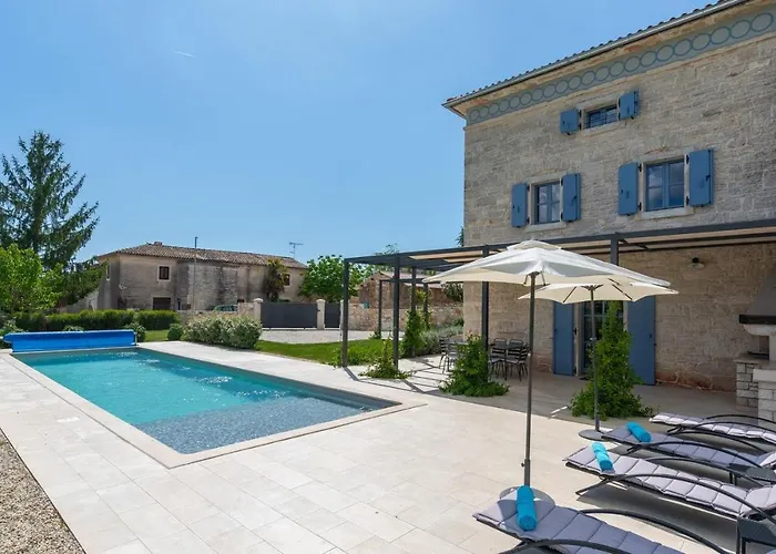 Pi With Heated Pool *