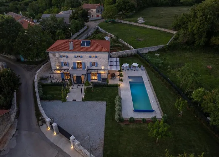 Pi With Heated Pool * Tinjan