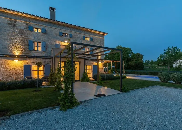 Pi With Heated Pool * Tinjan